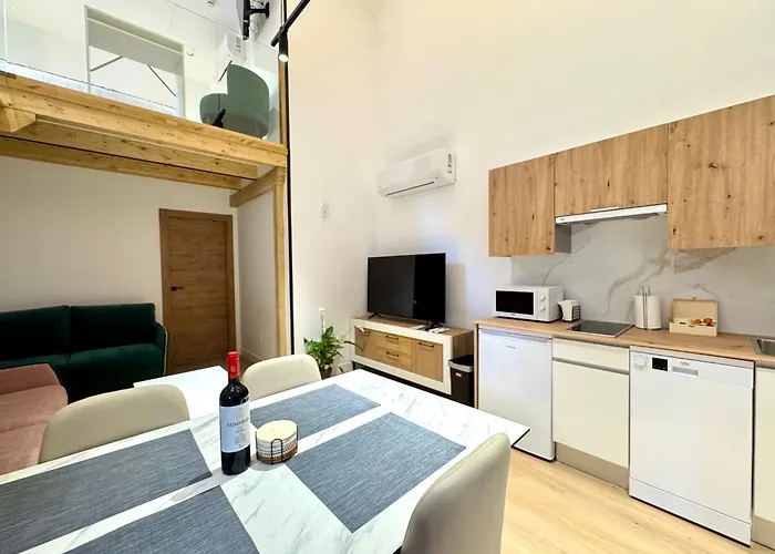 Premium Plaza San Cristobal - Gran Via Centro Apartment *